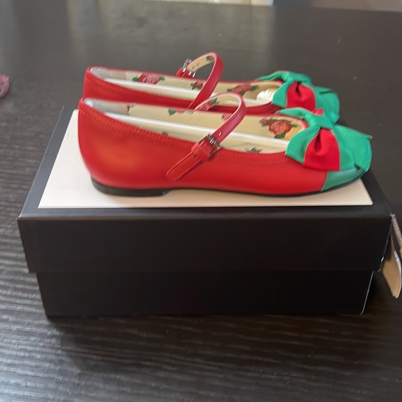 Gucci kids shoe *Authentic* - Picture 2 of 8
